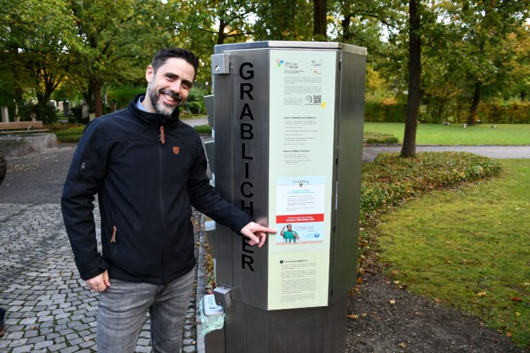 Grabkerzenautomat